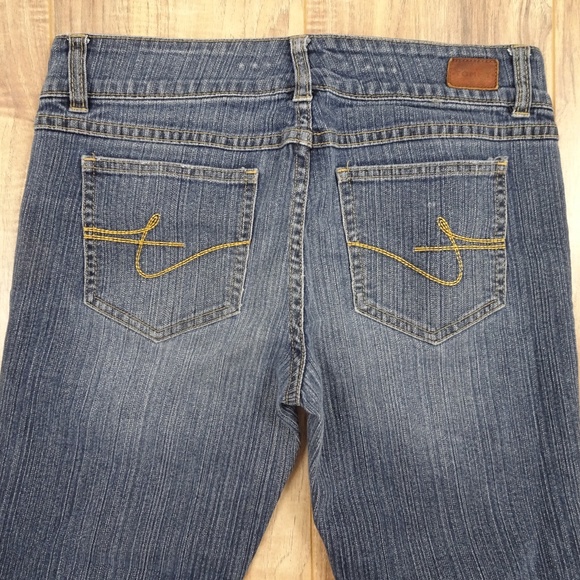 Tommy Hilfiger Juniors Luy-Luy Boot Cut Jeans - Picture 4 of 5